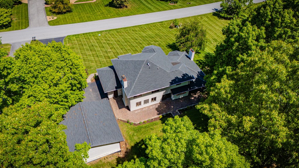 390 Winterham Dr