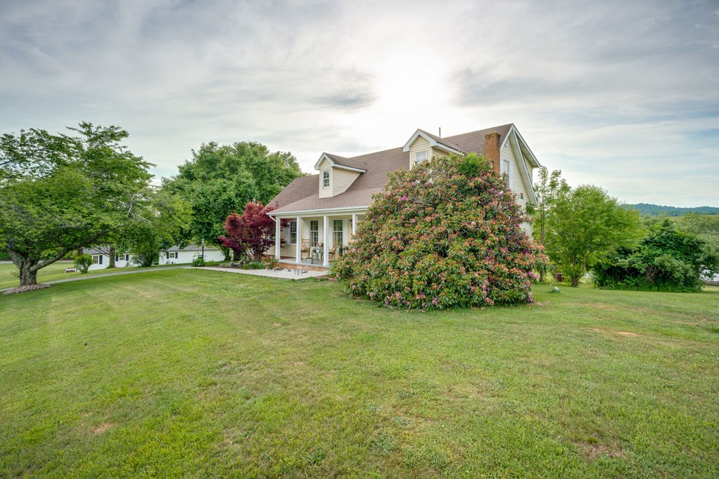 33307 Graceland Ln