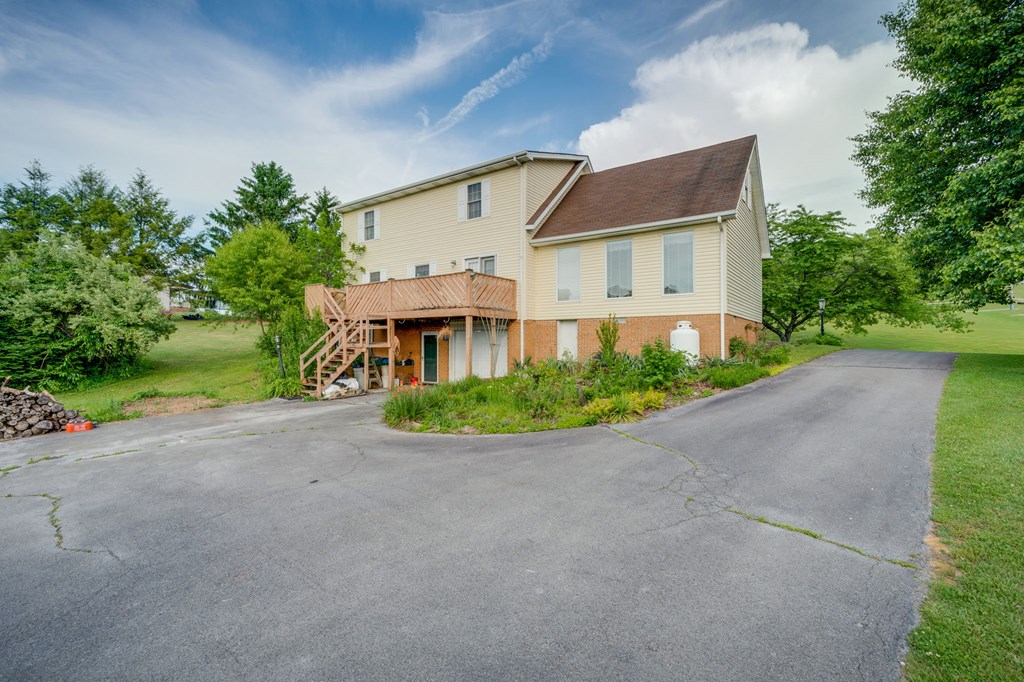 33307 Graceland Ln