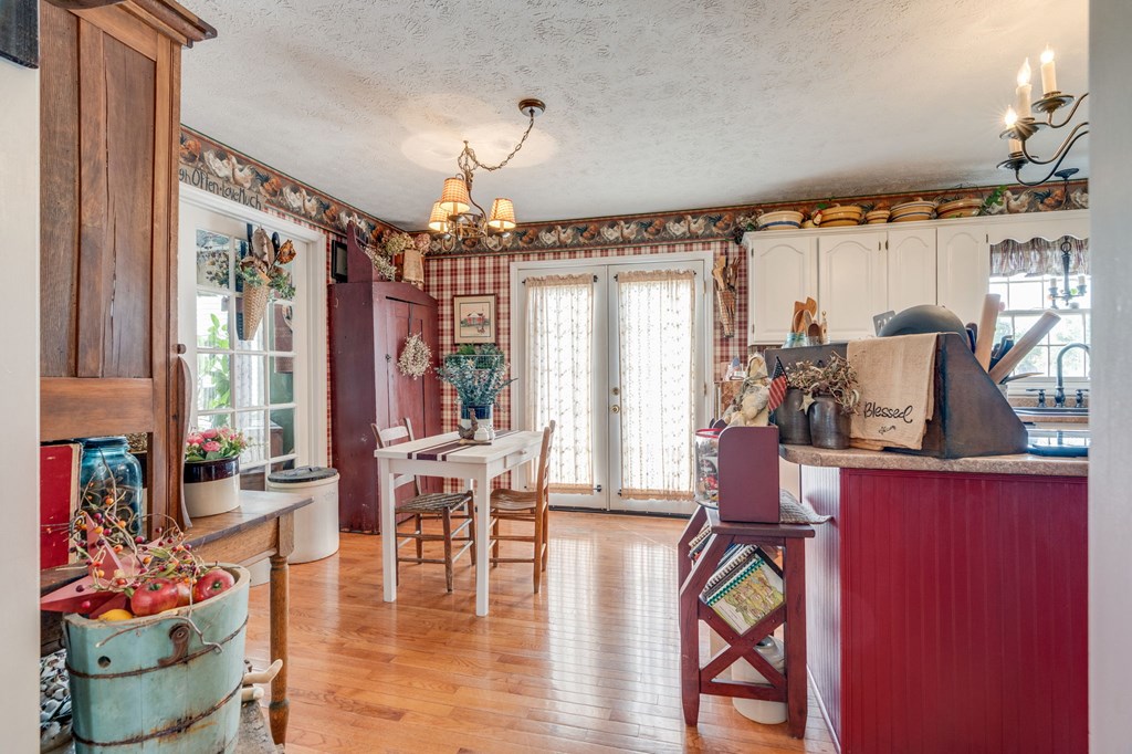 33307 Graceland Ln