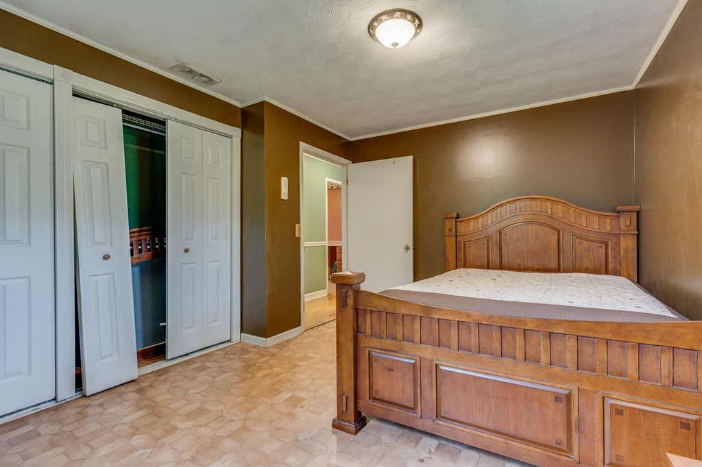194 Circle Drive