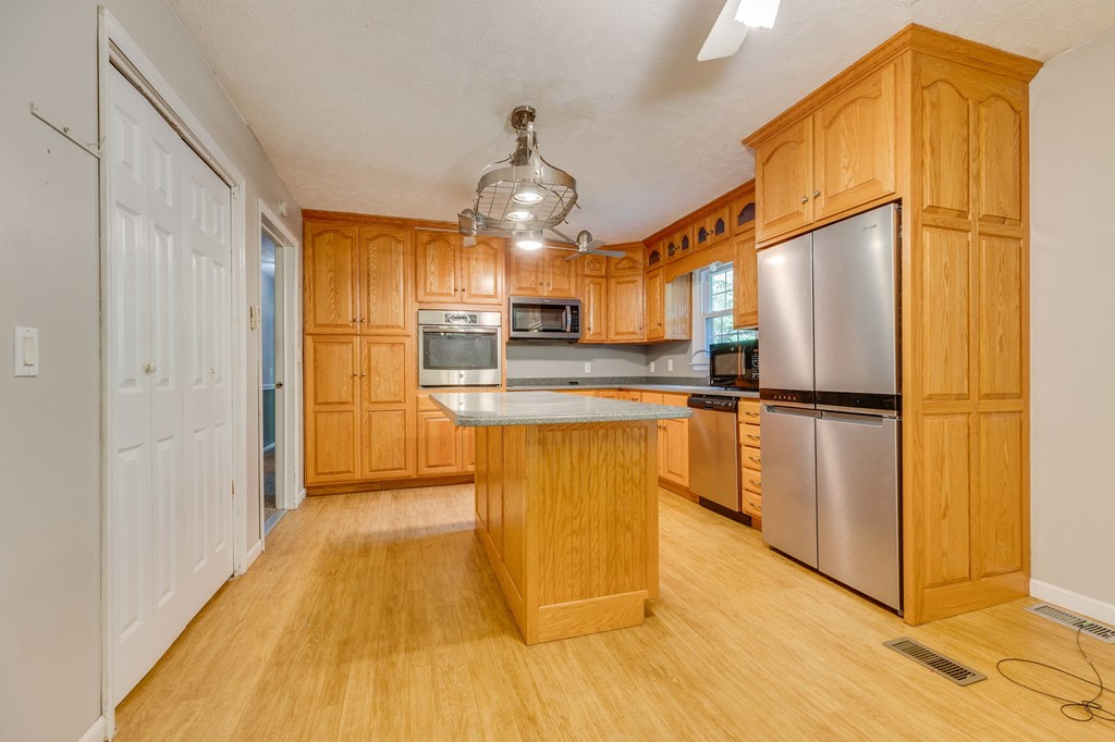 8775 Sandlick Rd