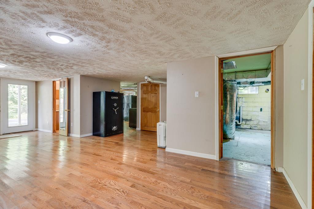 8775 Sandlick Rd