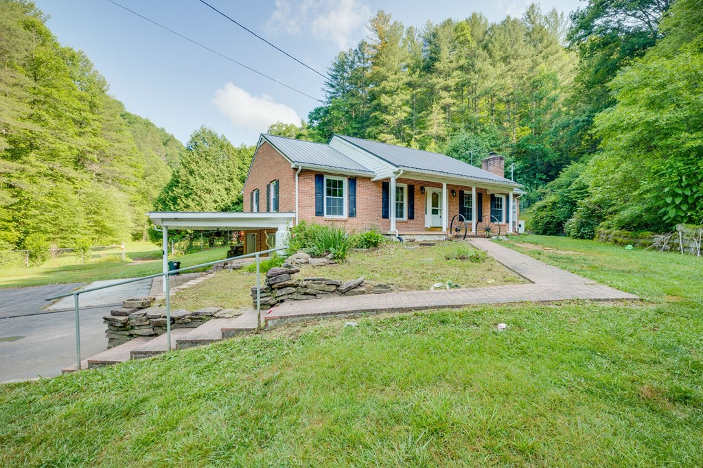 8775 Sandlick Rd