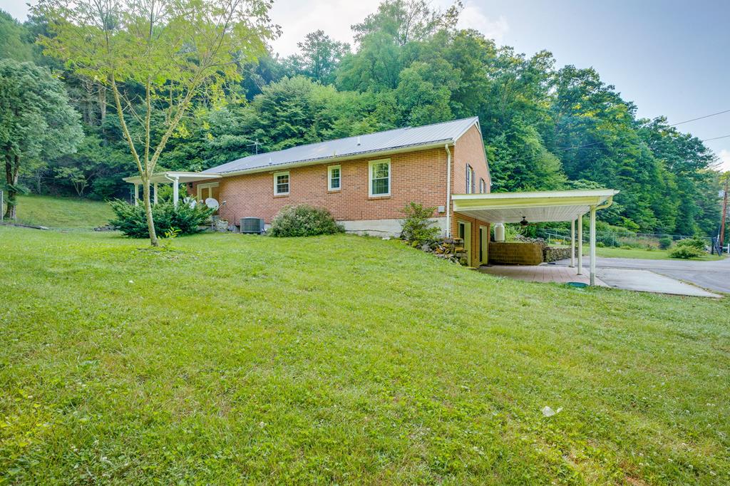 8775 Sandlick Rd