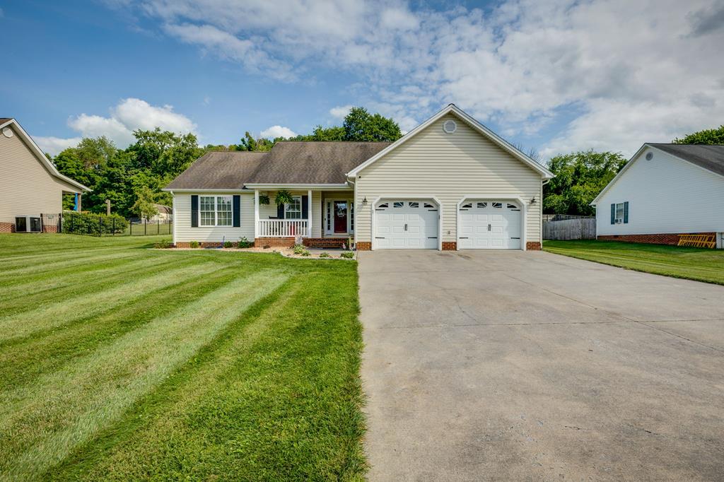 687 Donald C Moore Dr.