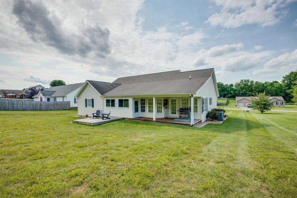 687 Donald C Moore Dr.