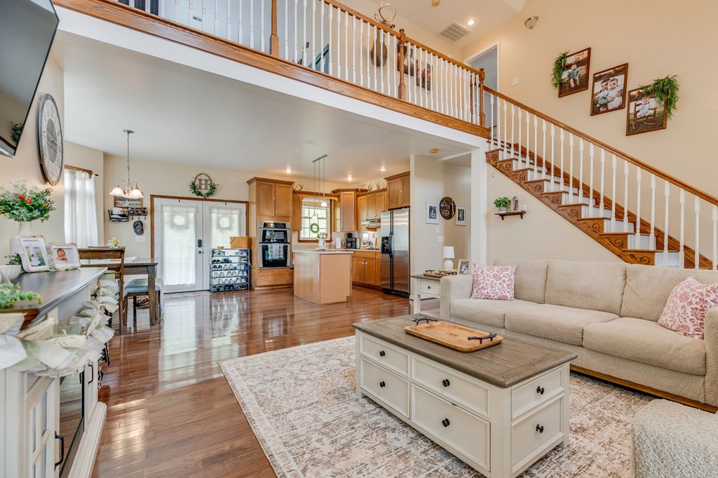 472 Evas Walk