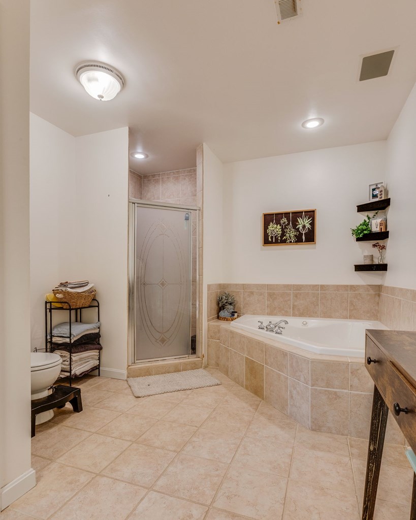 472 Evas Walk