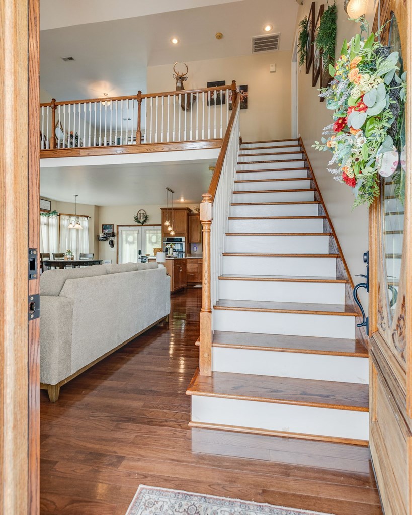 472 Evas Walk