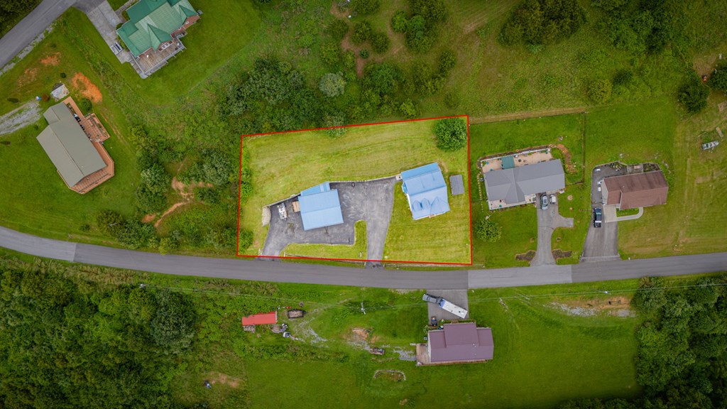 472 Evas Walk