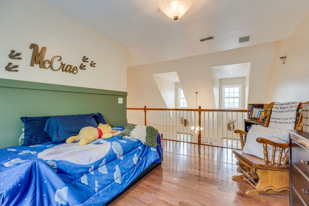 472 Evas Walk