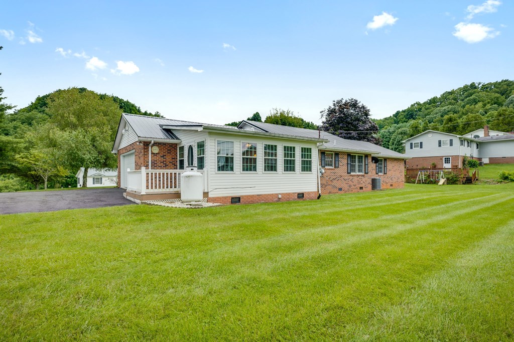 164 Hillside Drive