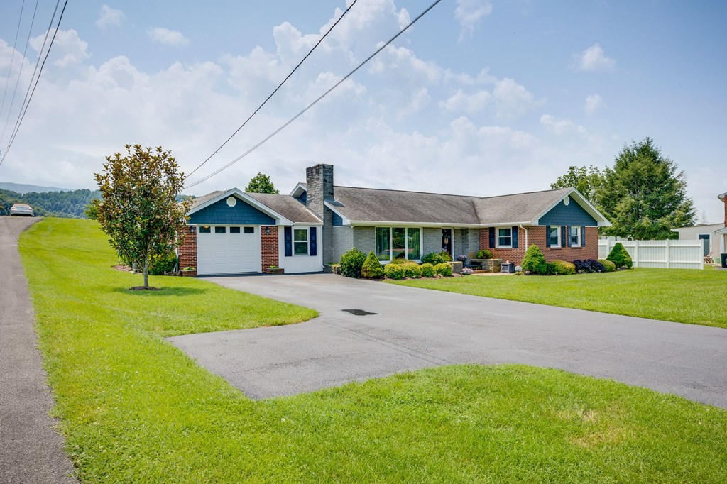 206 Pruner Street