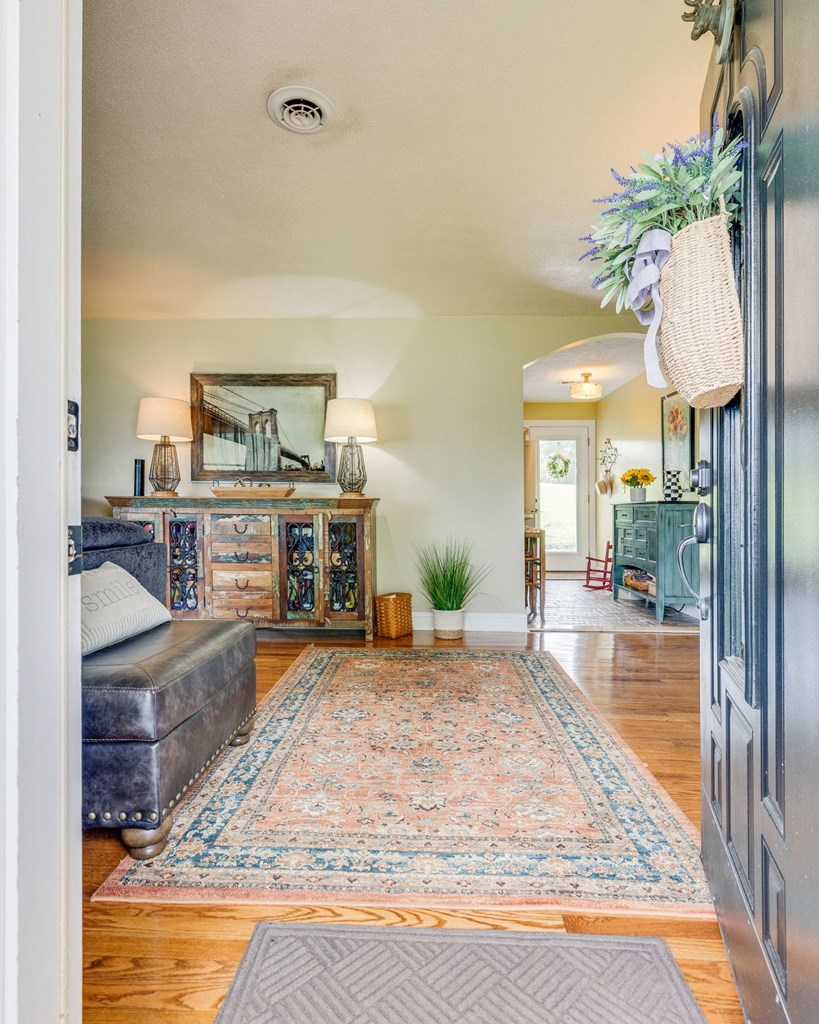 206 Pruner Street