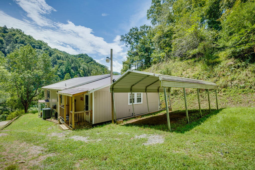 9729 Sandlick Rd