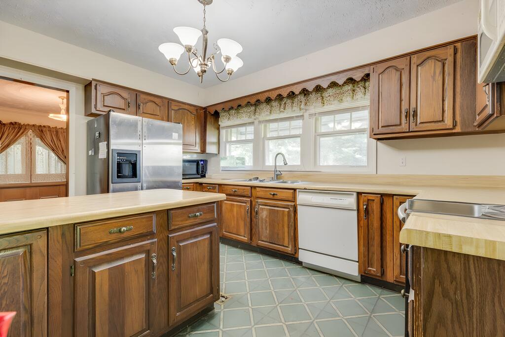 3808 Combs Ridge Road
