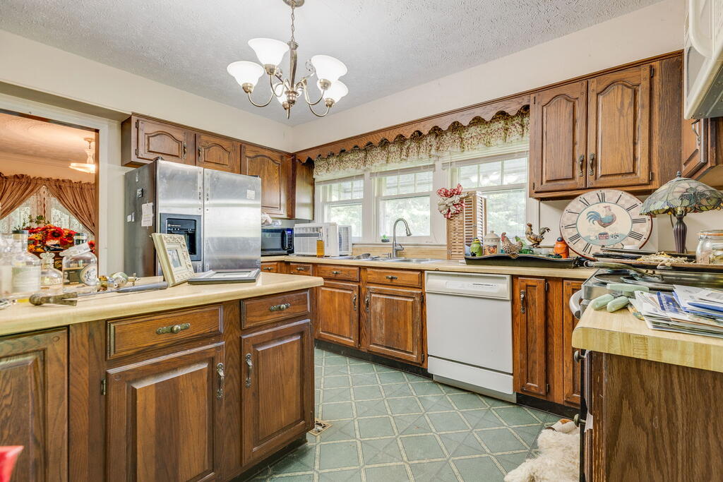 3808 Combs Ridge Road