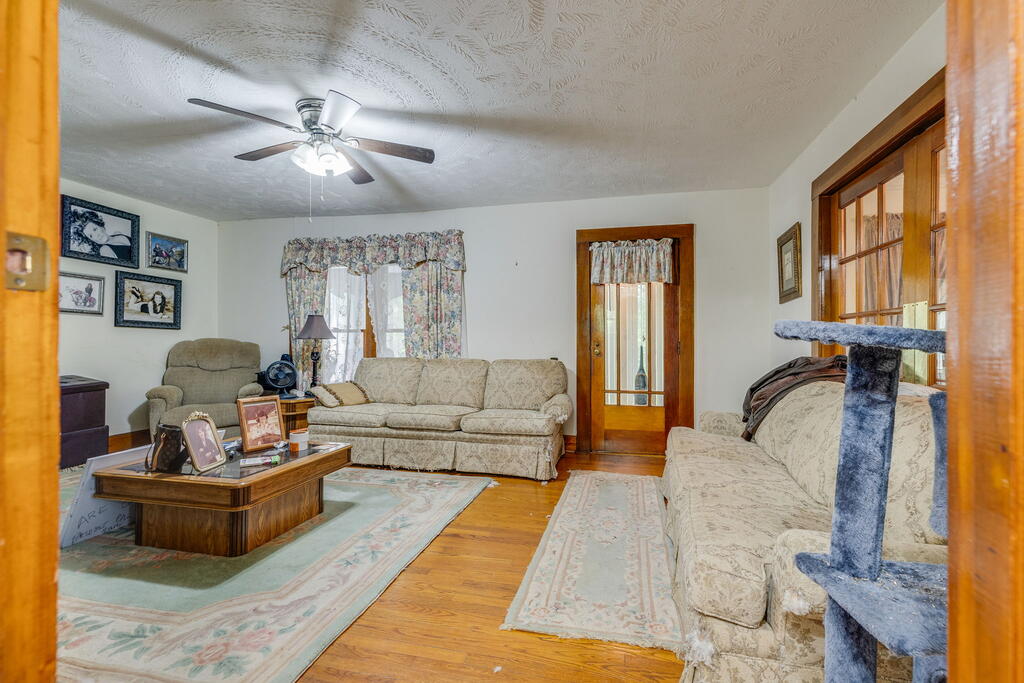 3808 Combs Ridge Road