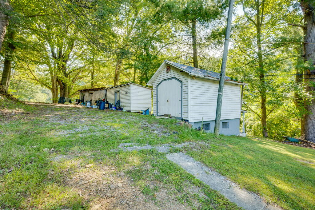 3808 Combs Ridge Road