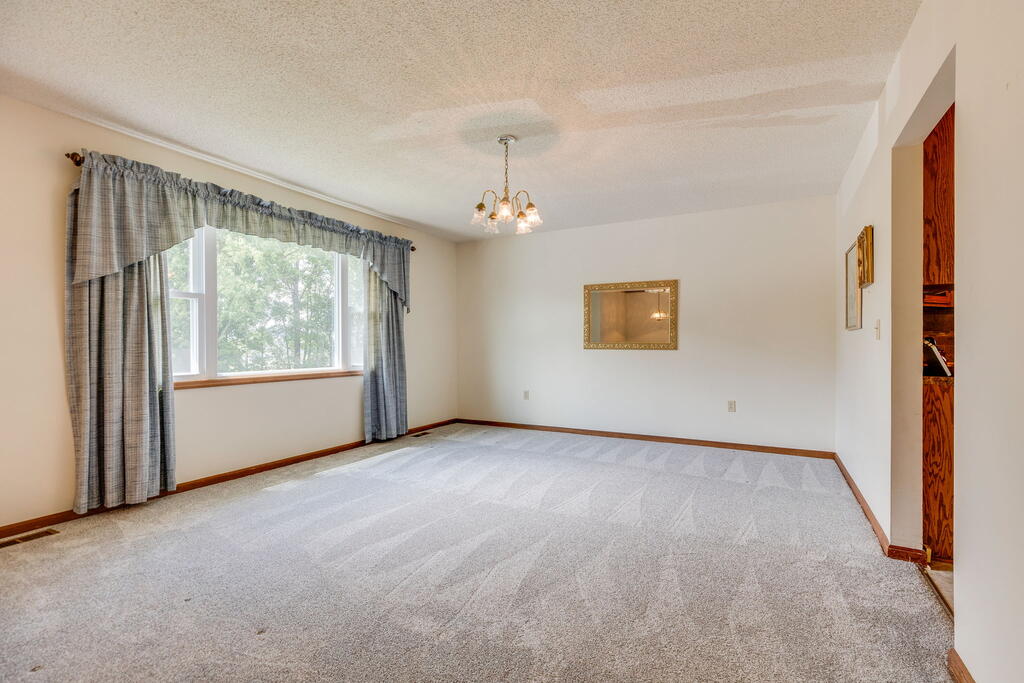 136 Fincastle Drive