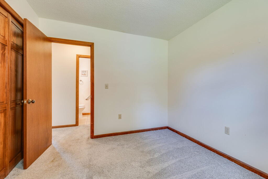 136 Fincastle Drive