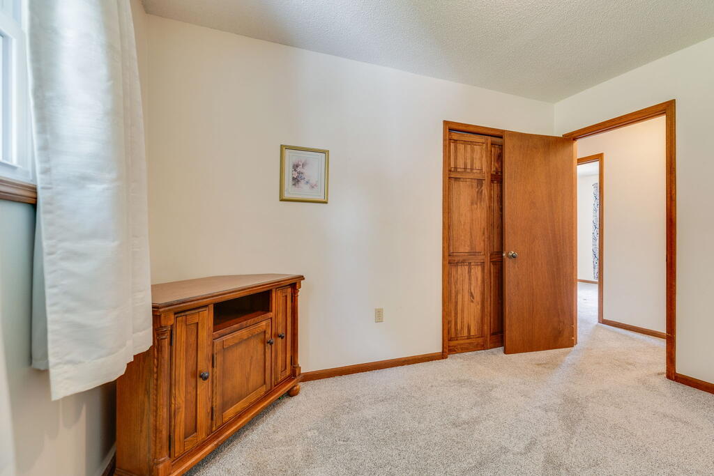 136 Fincastle Drive