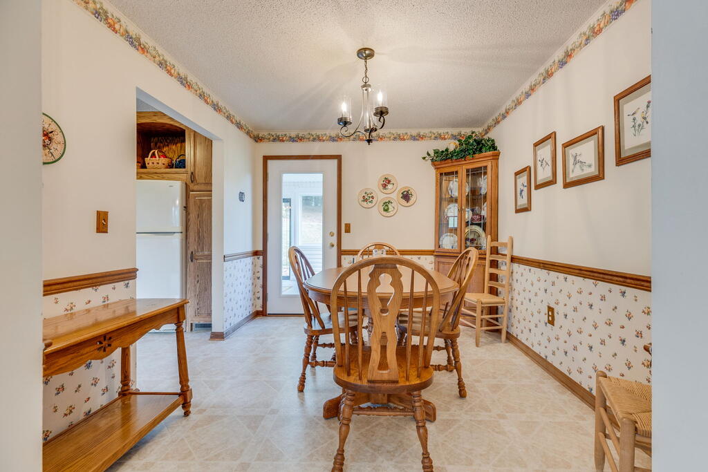136 Fincastle Drive