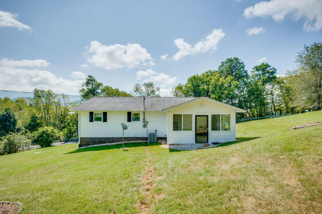 136 Fincastle Drive