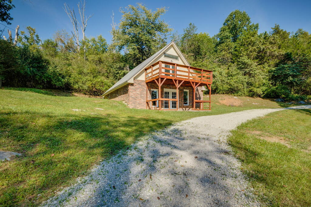 1803 Ivy Ridge Rd