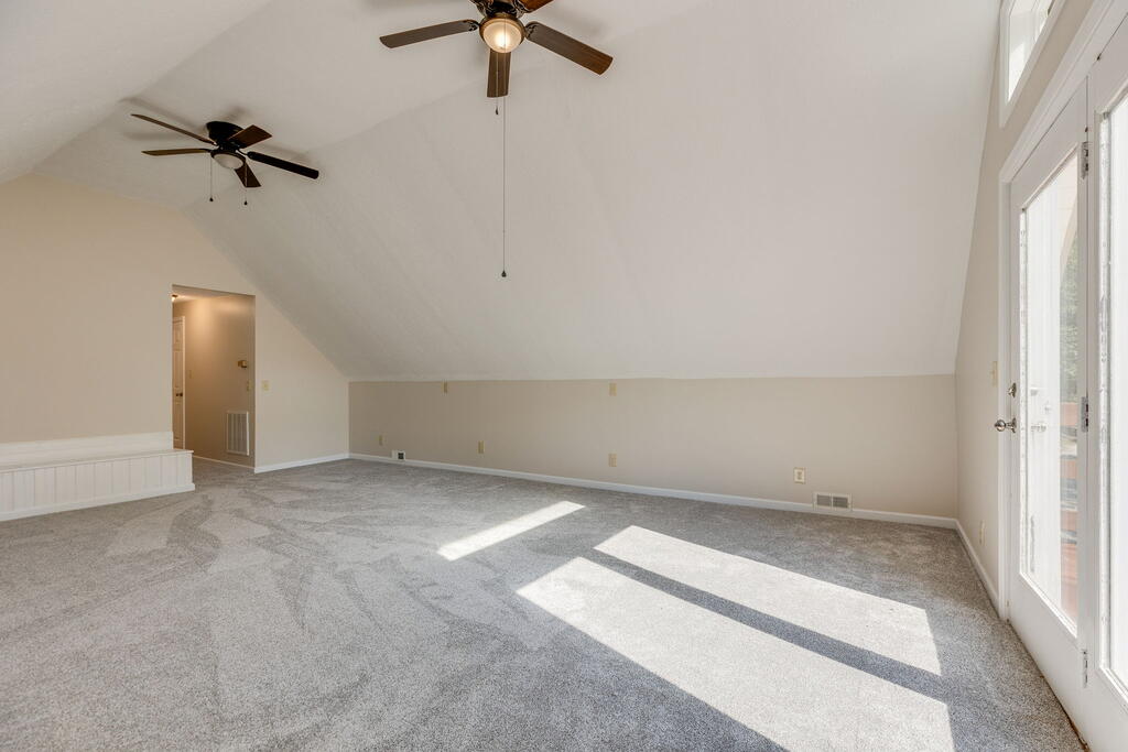 1803 Ivy Ridge Rd