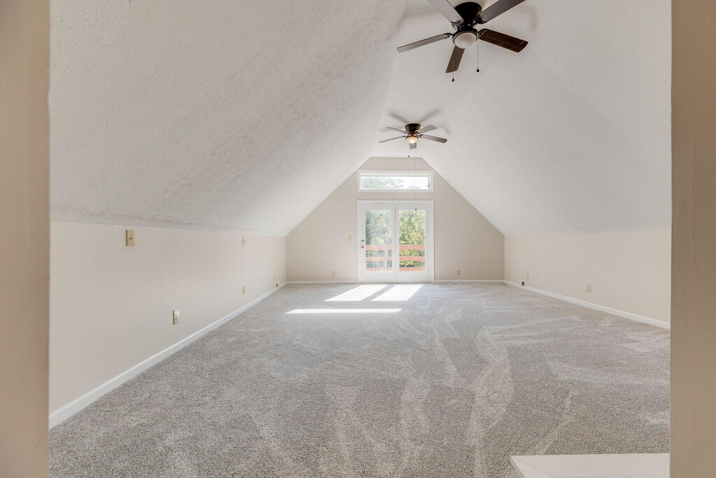 1803 Ivy Ridge Rd