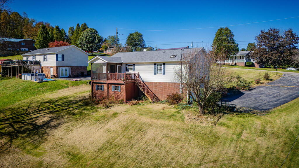 187 Hillside Dr.
