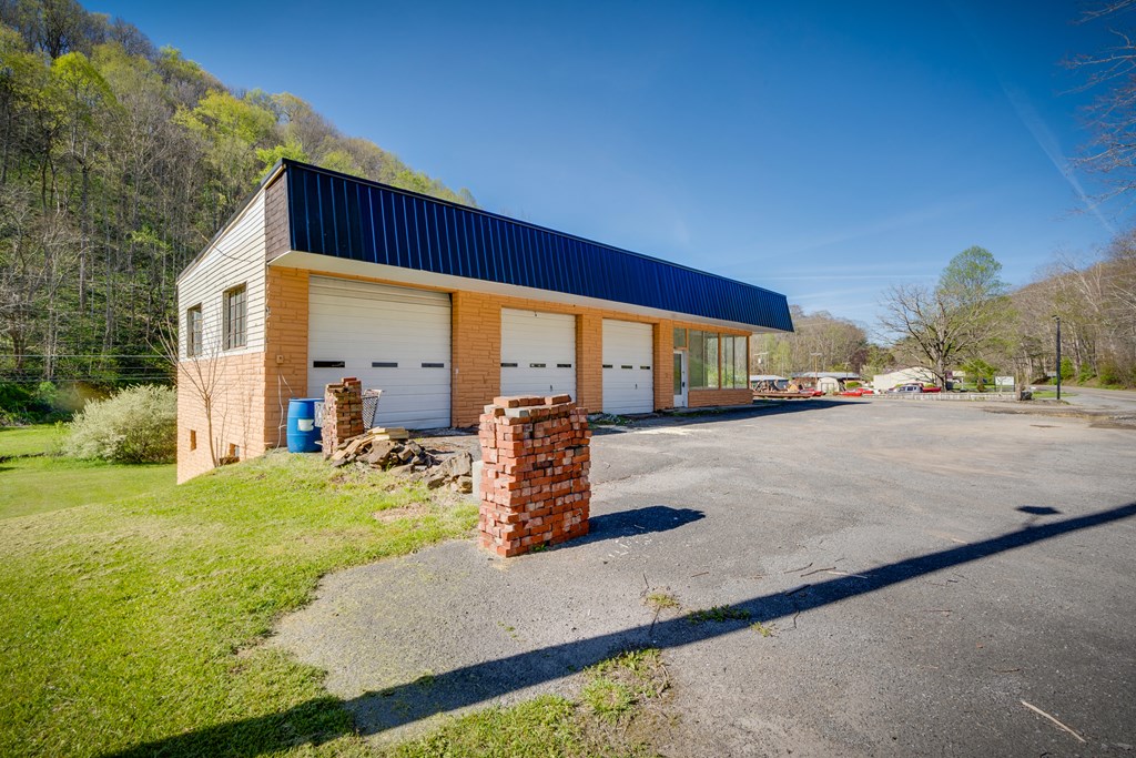 2728 Indian Creek Rd