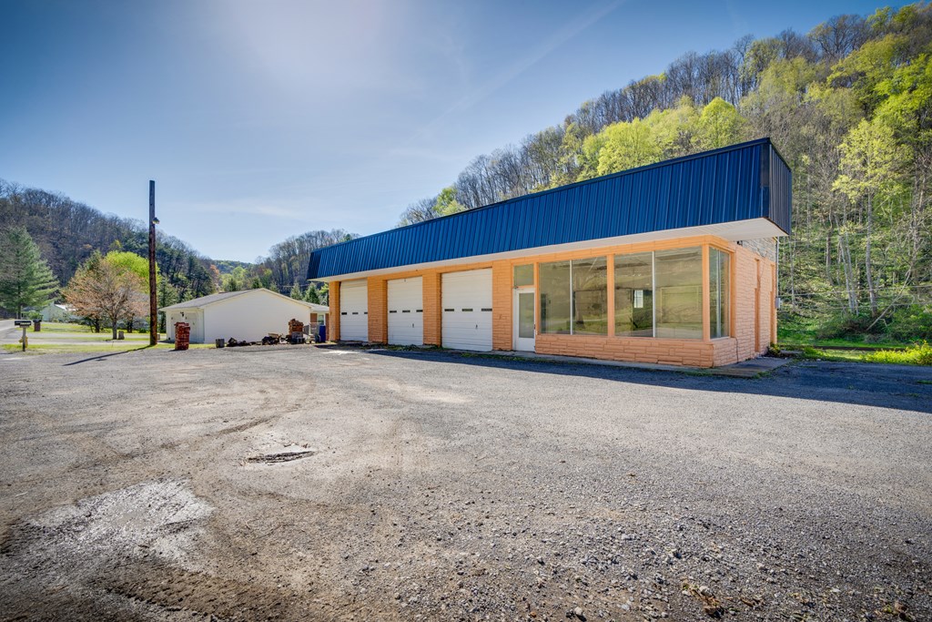 2728 Indian Creek Rd
