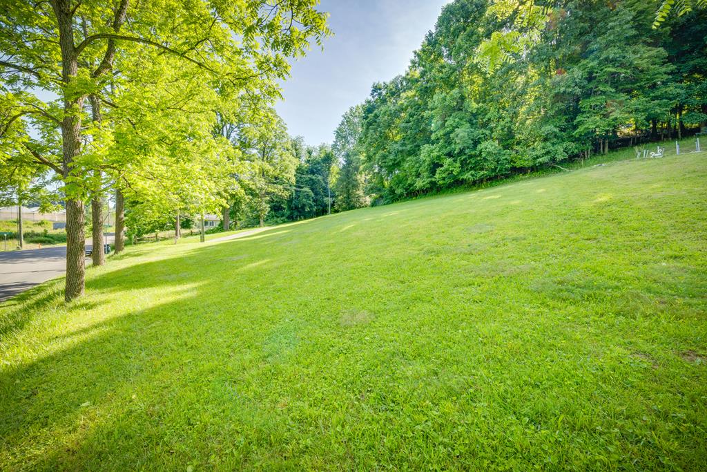 TBD Wallace Pike