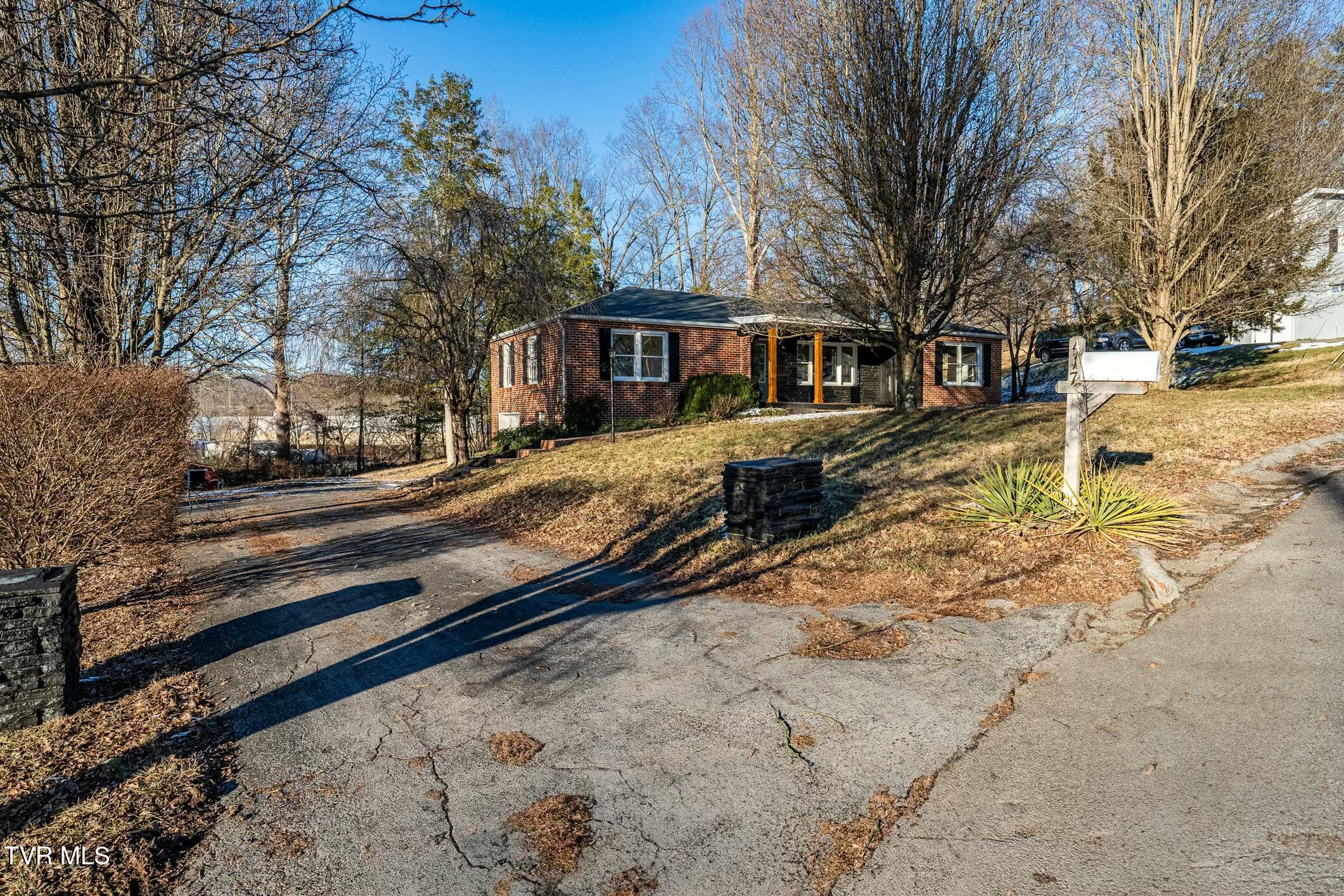 328 Cheyenne Road