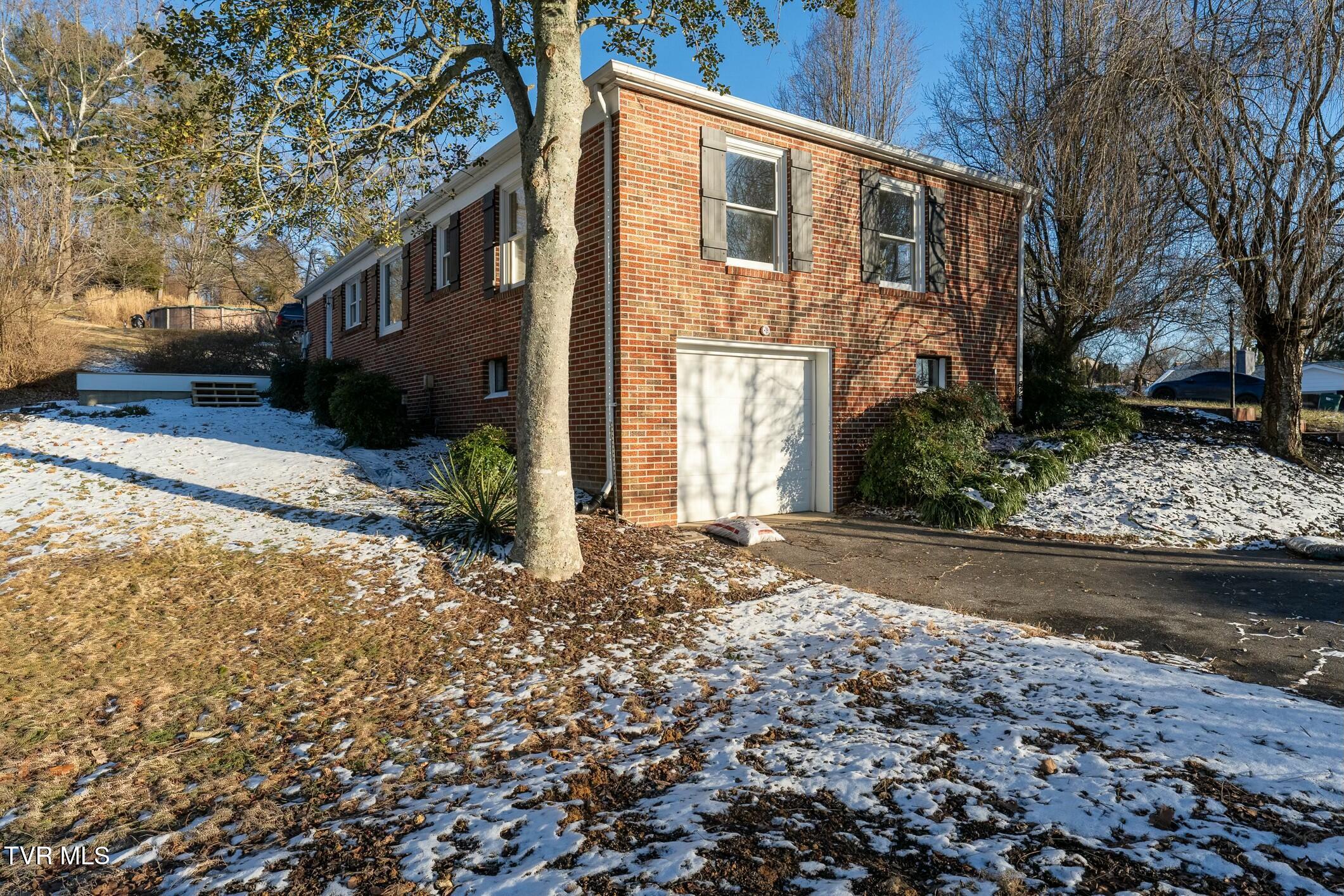 328 Cheyenne Road