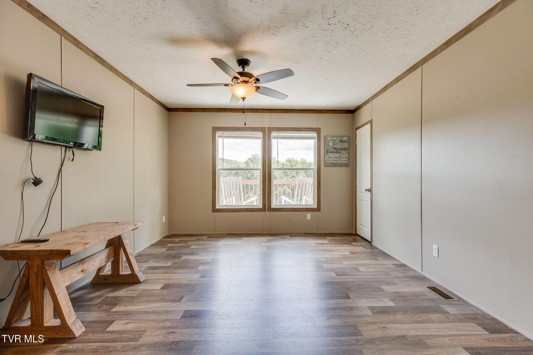 982 Glade Hill Drive