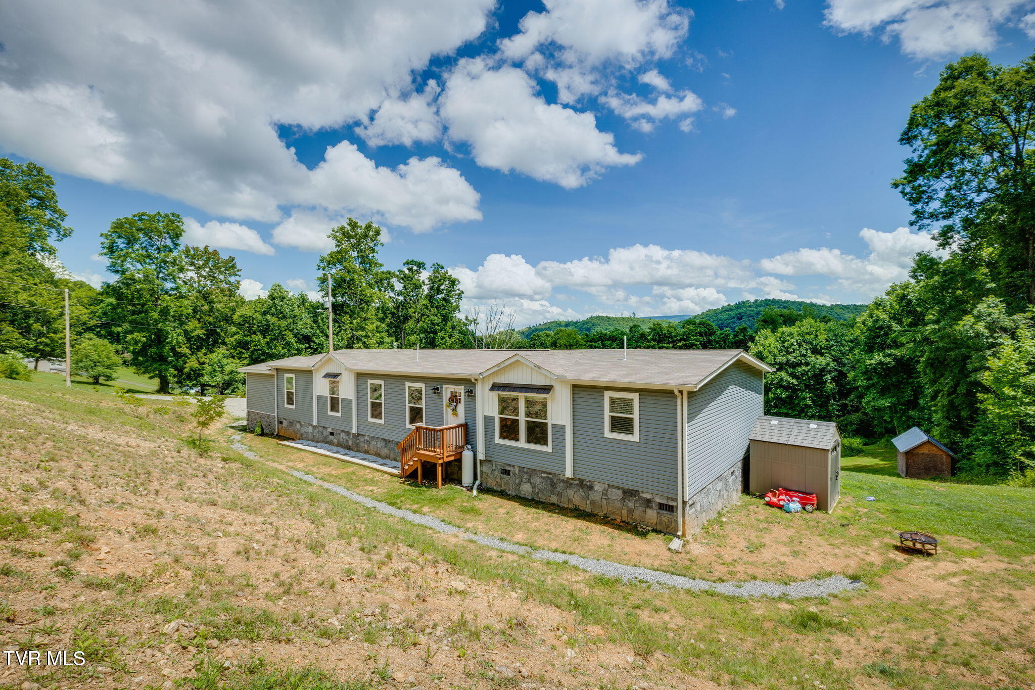 982 Glade Hill Drive