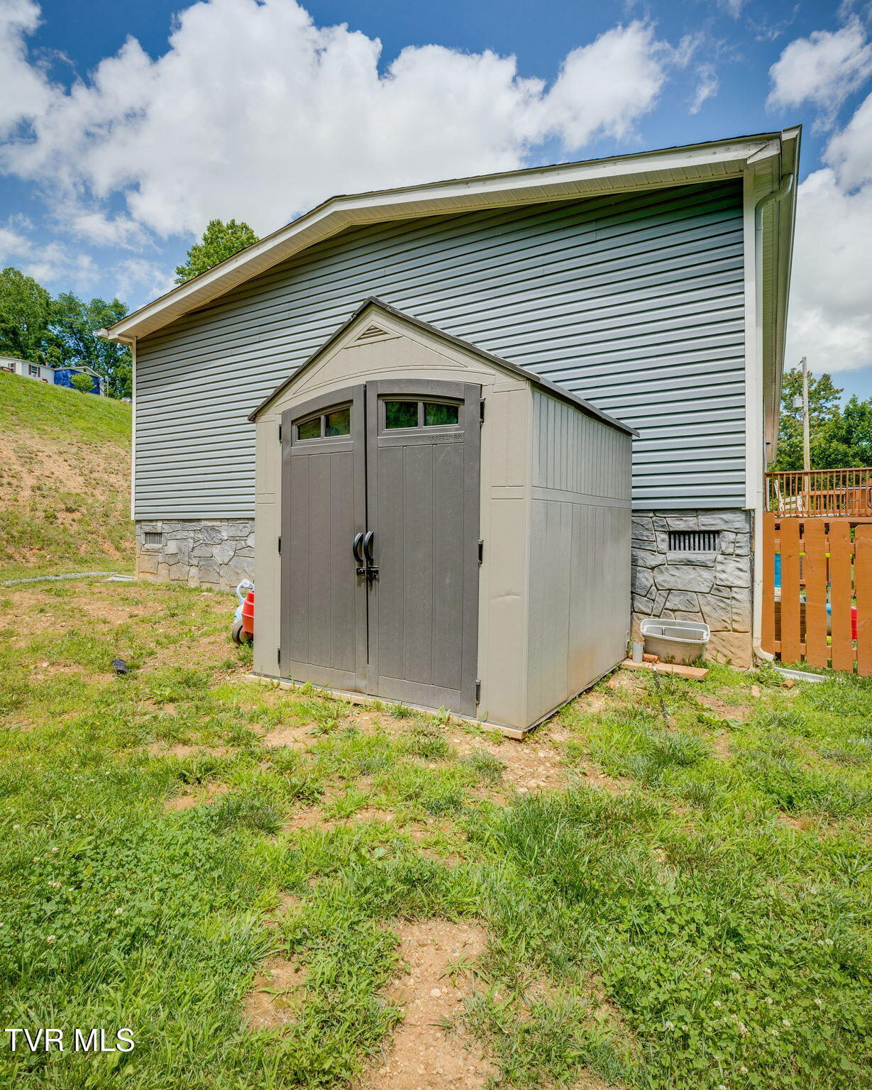 982 Glade Hill Drive