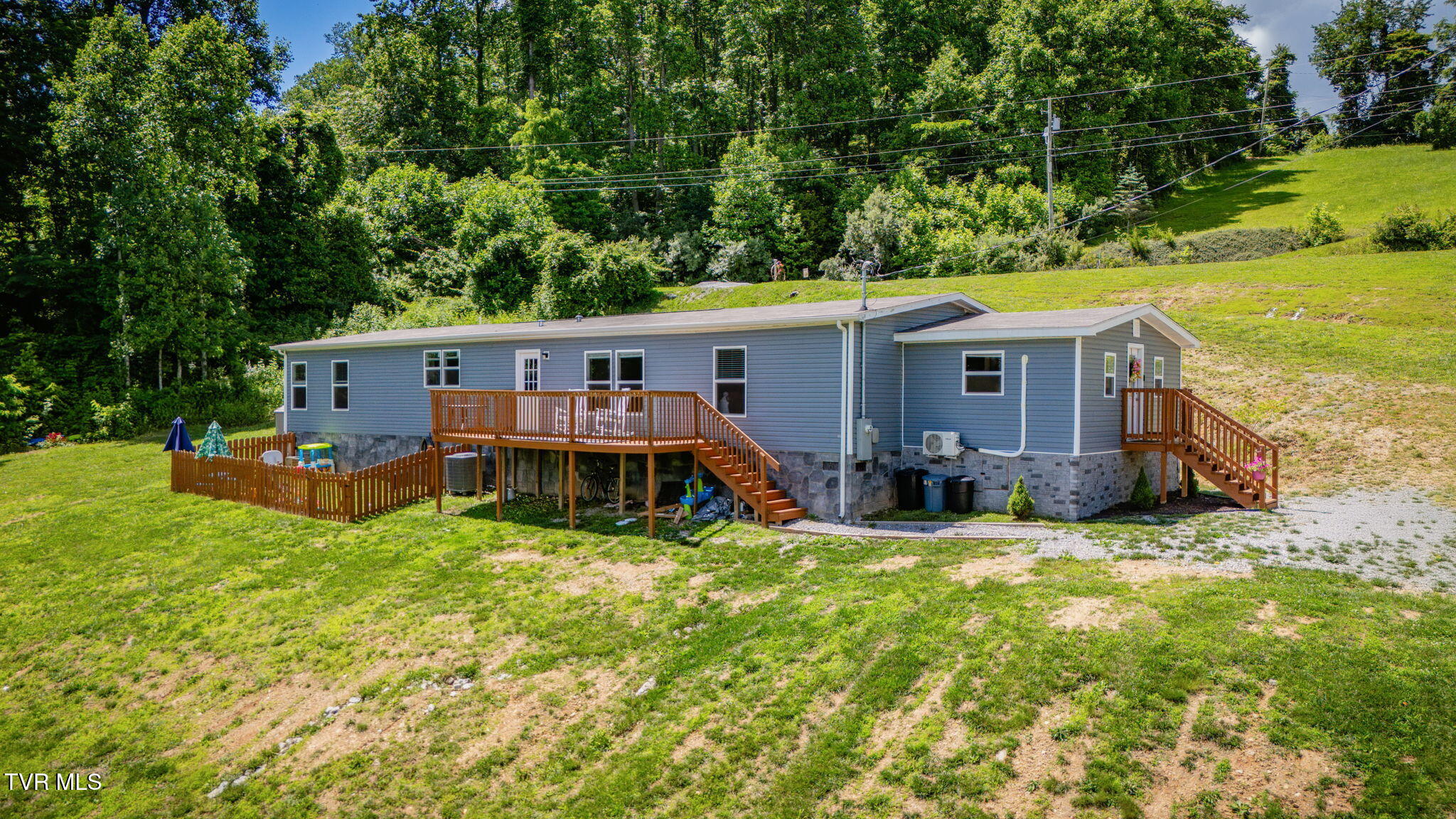 982 Glade Hill Drive