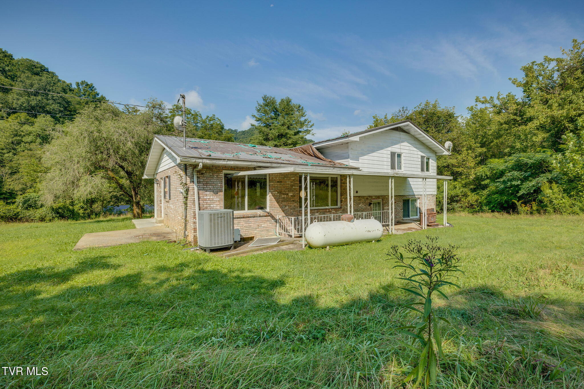 8783 Dante Mountain Road