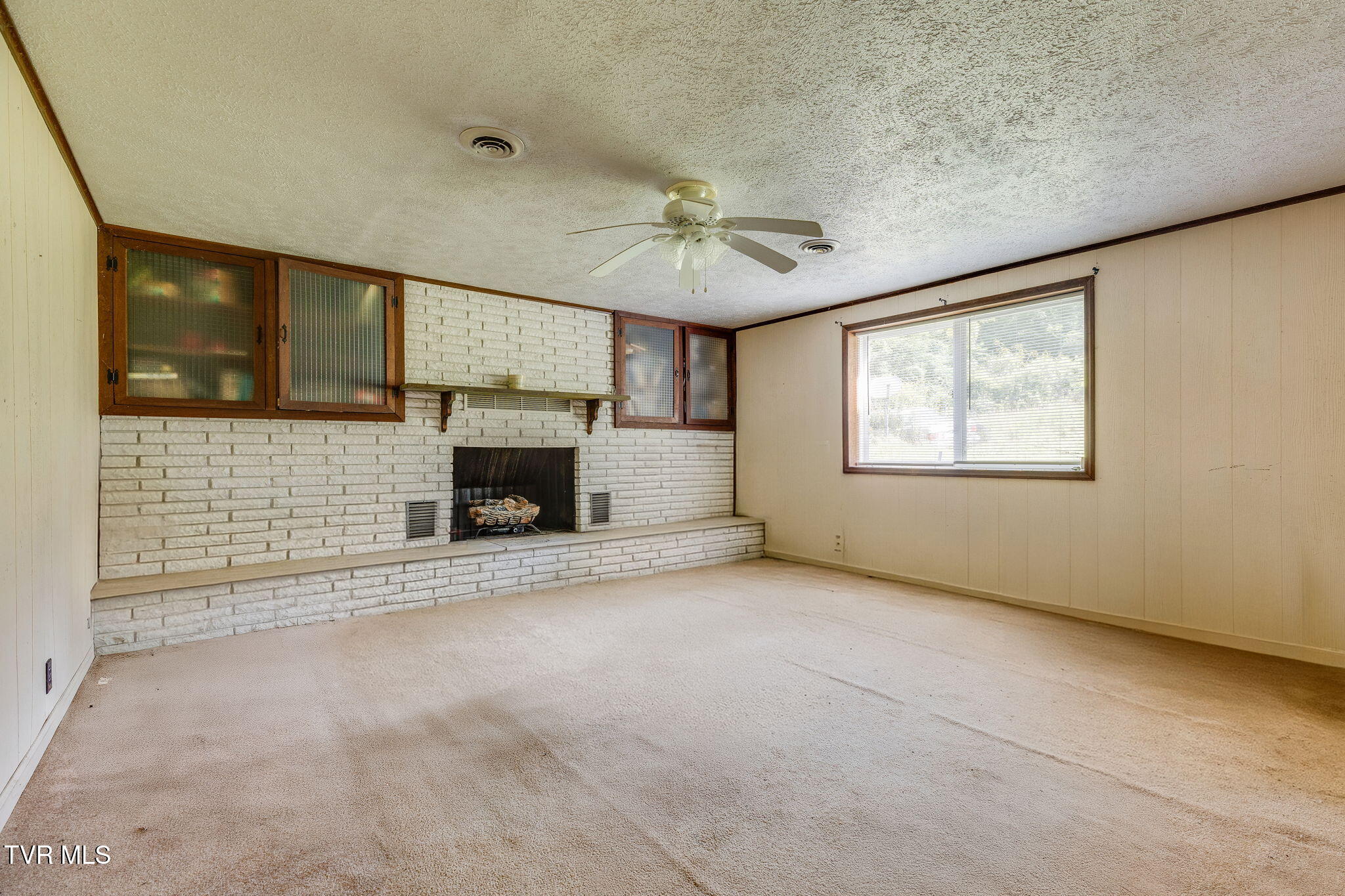 8783 Dante Mountain Road