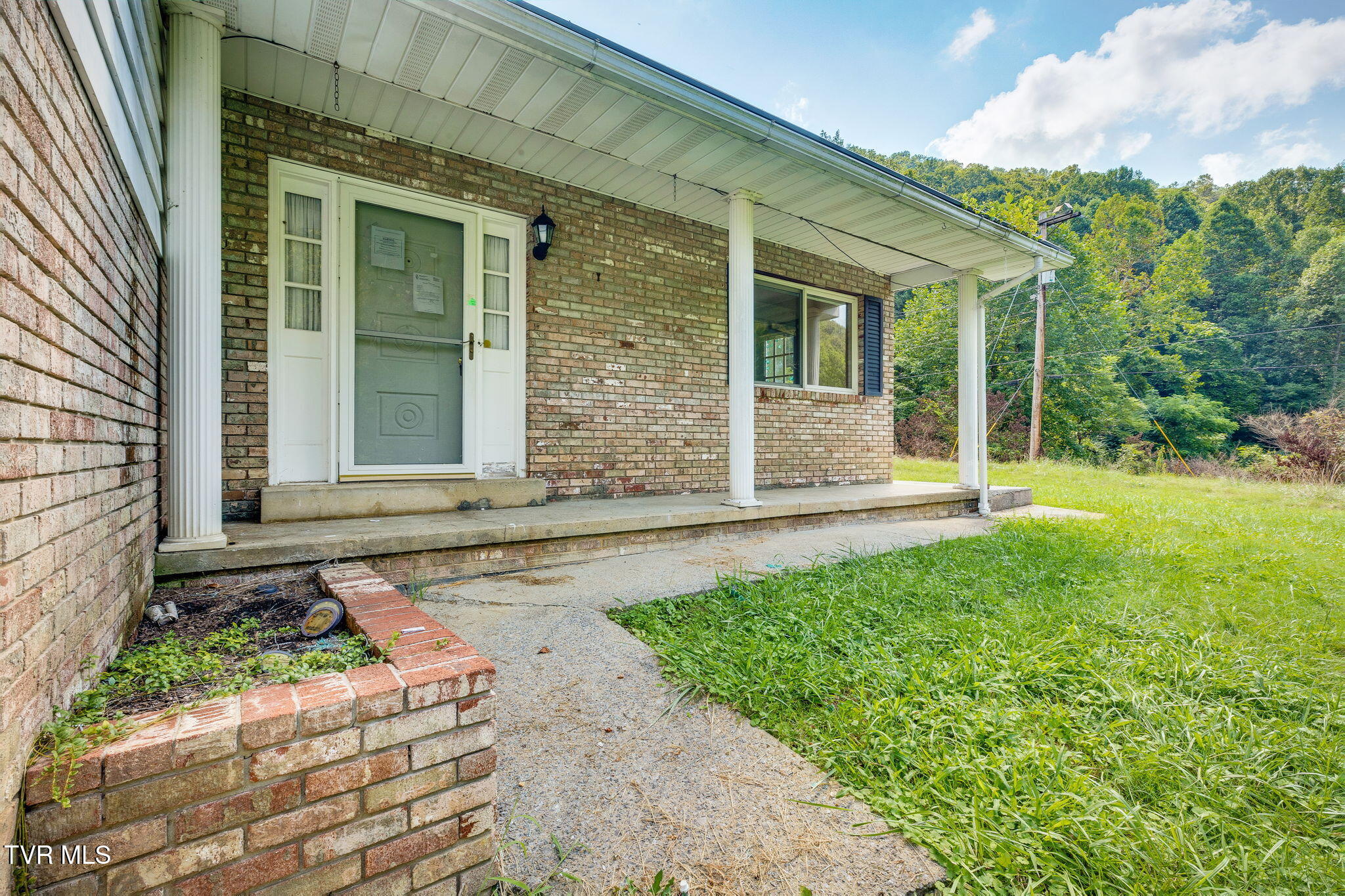 8783 Dante Mountain Road