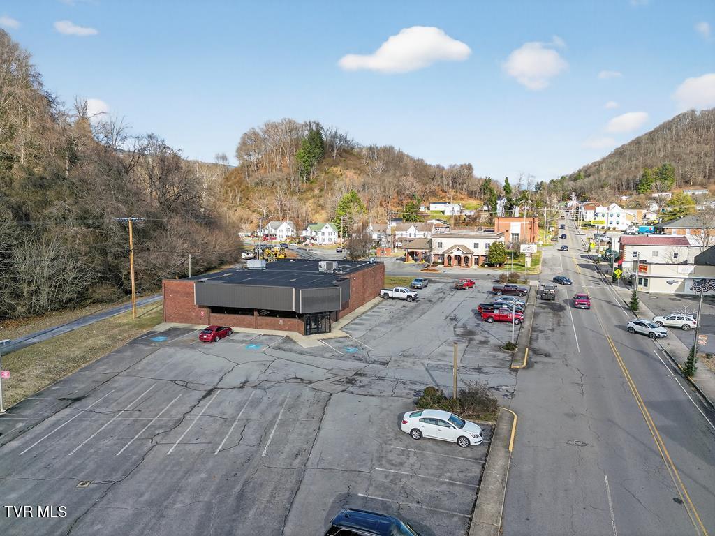 113 East E Main St. Street