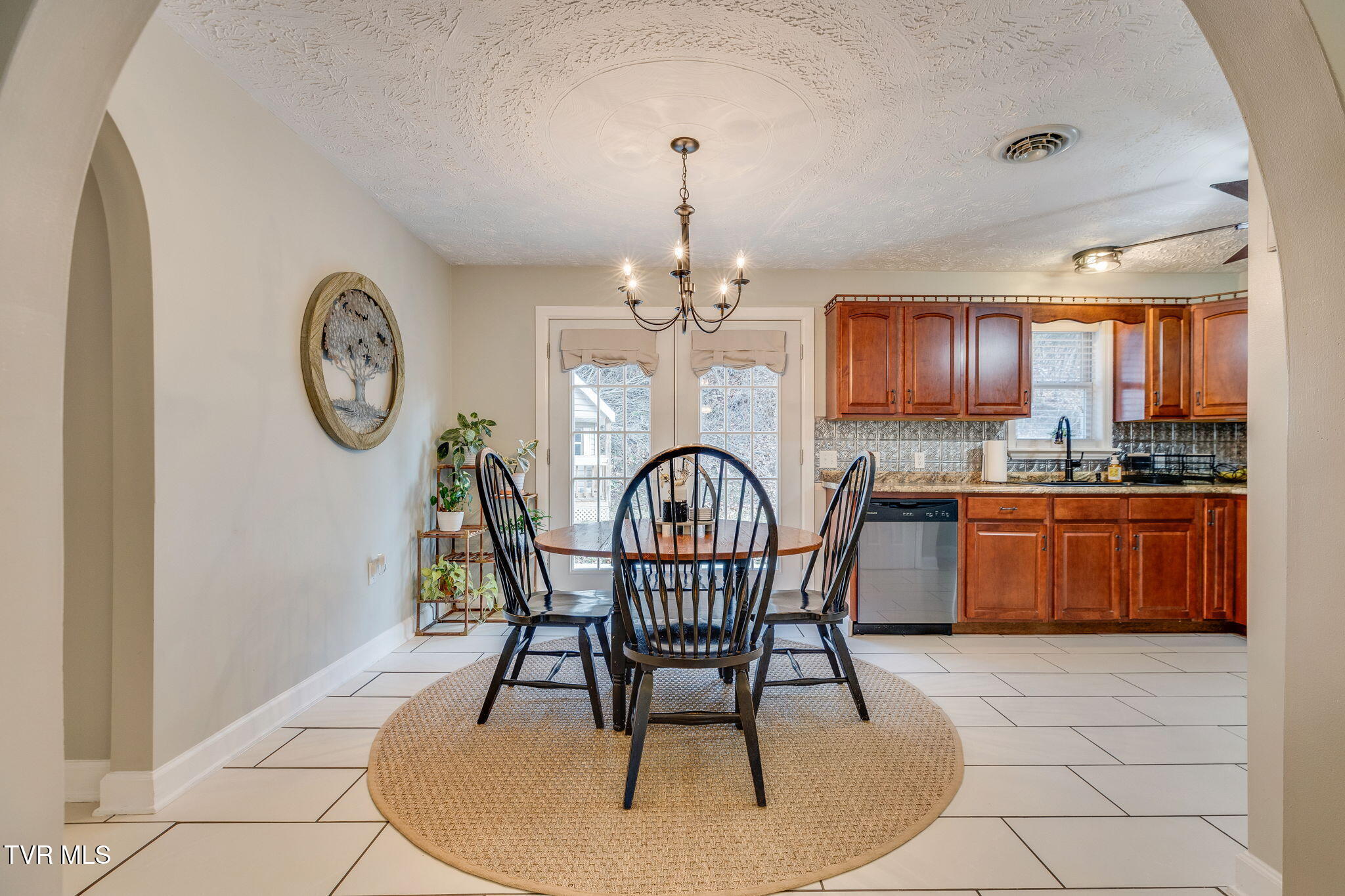 152 Country Oaks Drive