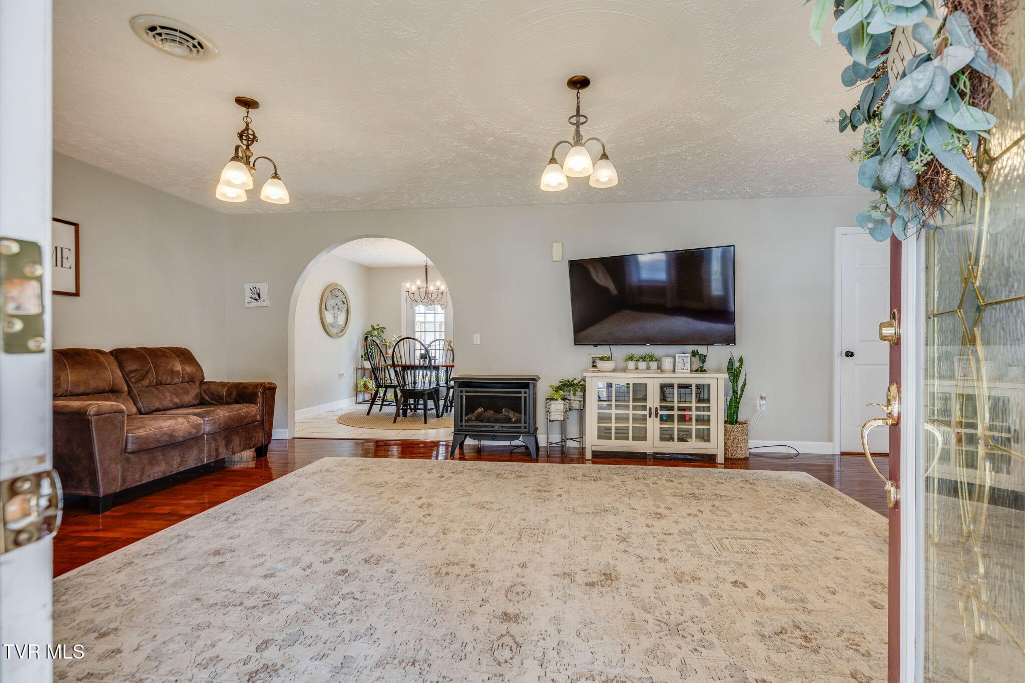 152 Country Oaks Drive