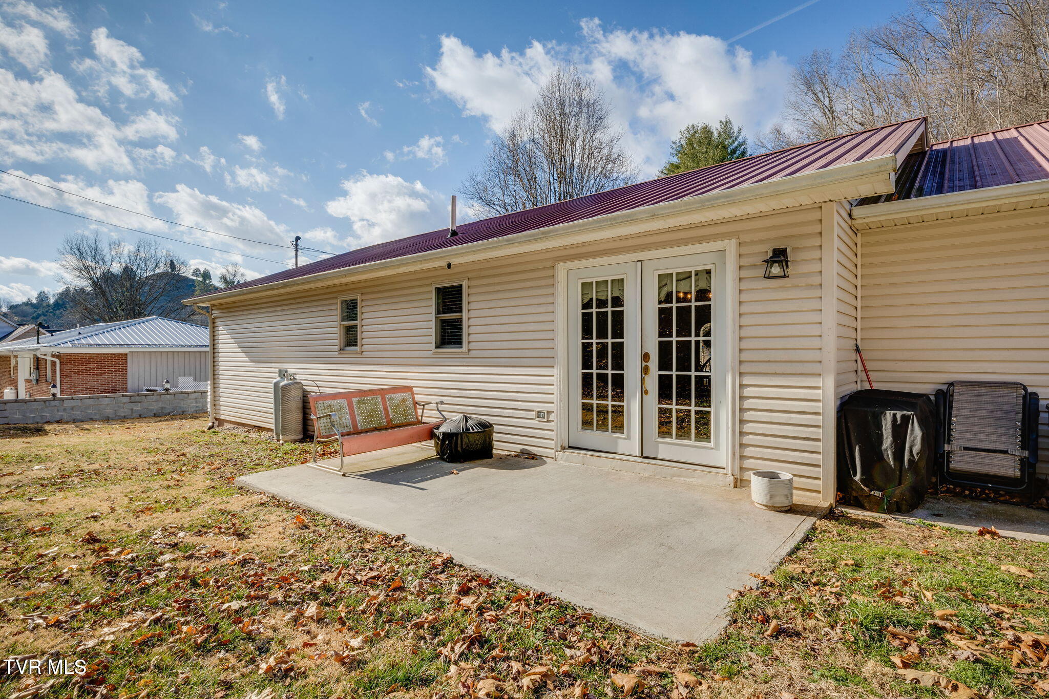 152 Country Oaks Drive