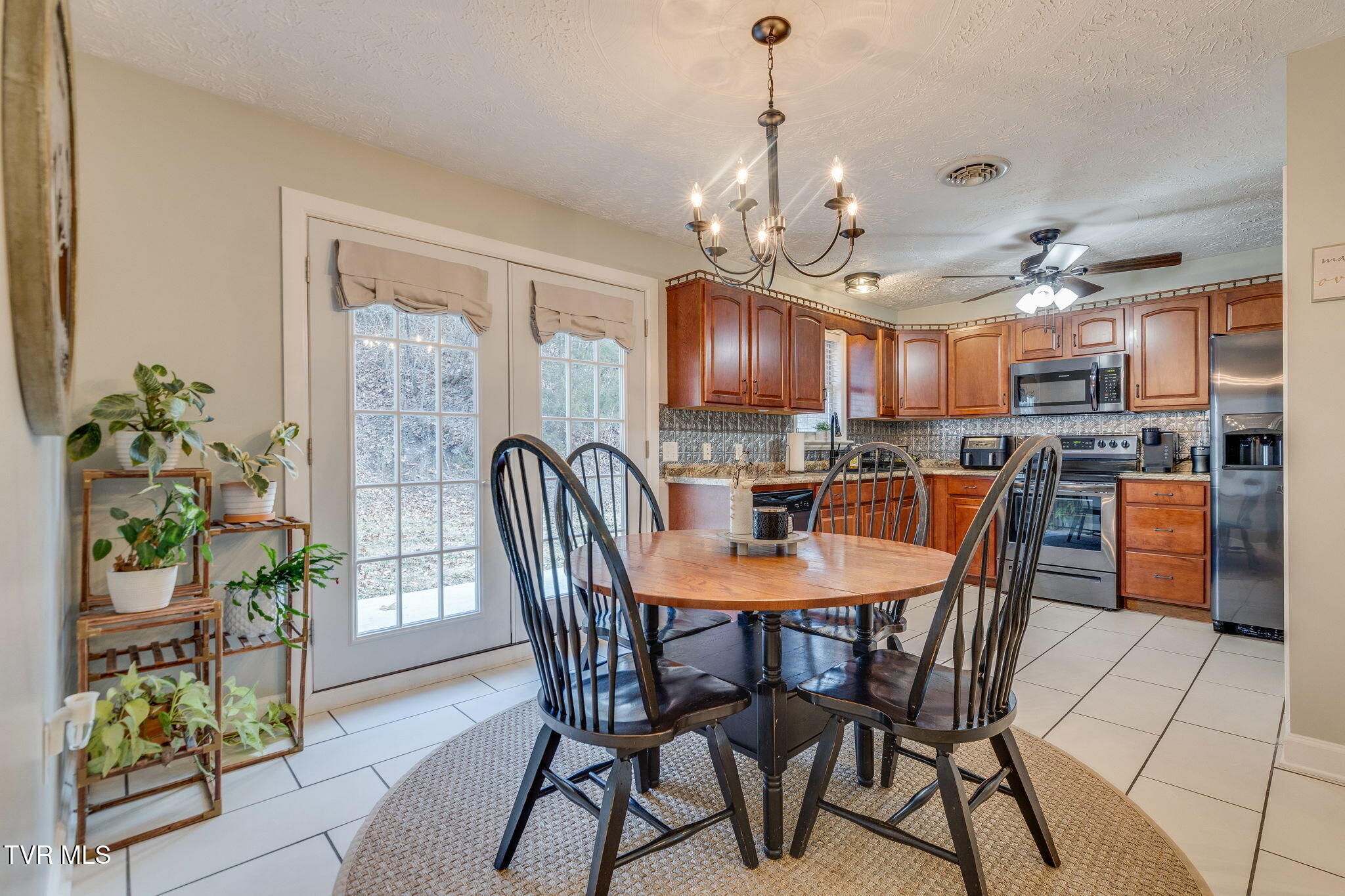 152 Country Oaks Drive